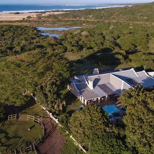 Oyster Bay Lodge